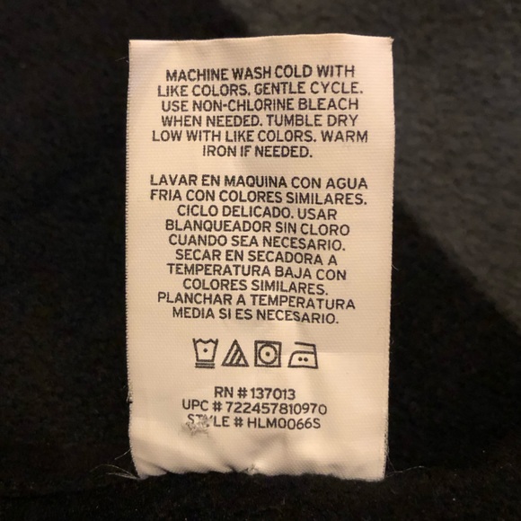 Woolrich Two-Tone Reversible Fleece Wrap - Picture 10 of 12